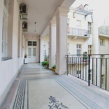 Premium Apartment By Hi5-Vaci Str. 3 Bedroom Budapest Bagian luar foto